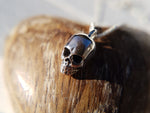 Load image into Gallery viewer, Silver Skull Pendant
