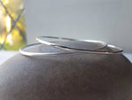 Load image into Gallery viewer, Shiny Silver Bangle (2mm)
