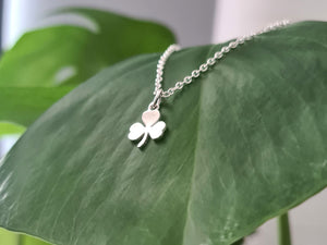 Shamrock leaf pendant