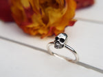 Load image into Gallery viewer, Silver Skull Ring
